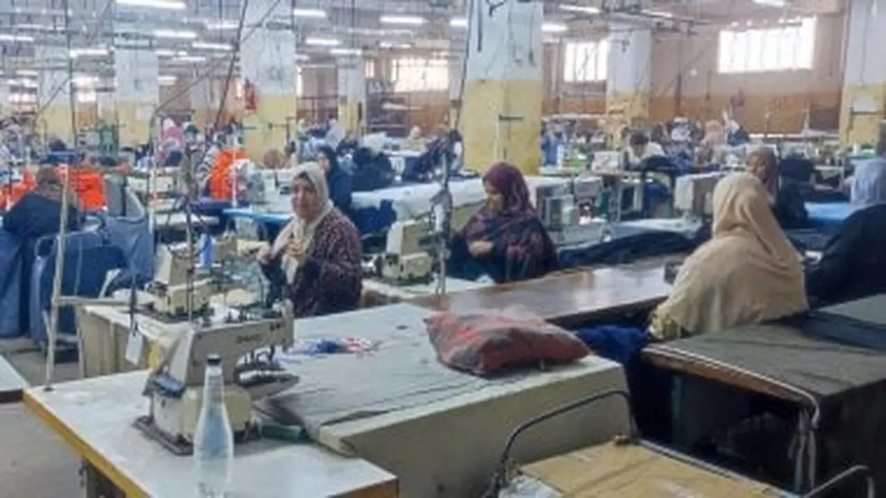 2.5 مليار جنيه.. حجم تمويلات المصريين لشراء الملابس والسلع المظهرية بالتقسيط